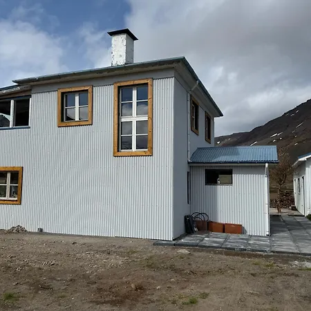 Raven Nest Villa Bolungarvík Exterior photo